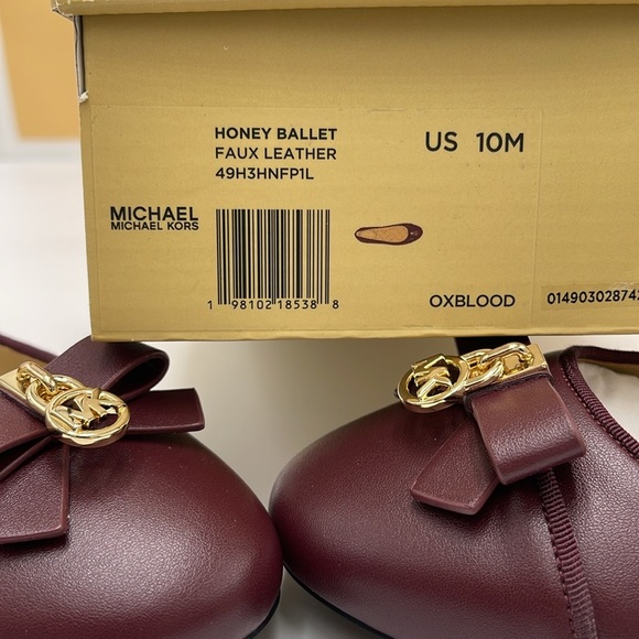 MICHAEL KORS HONEY BALLET FAUX LEATHER
49H3HNFP1L
OXBLOOD - Picture 16 of 16
